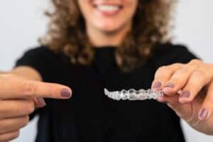 Does invisalign harm your teeth